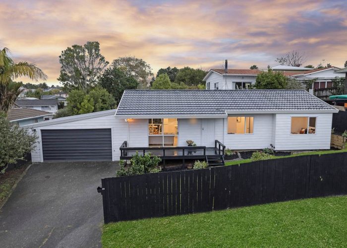  at 39 Glynnbrooke Street, Te Atatu South, Auckland