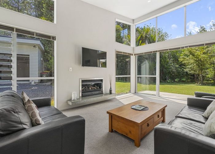  at 10 Beach Street, Sandspit, Rodney, Auckland