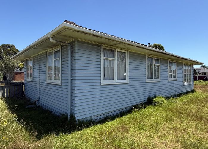  at Mangere East, Manukau City, Auckland
