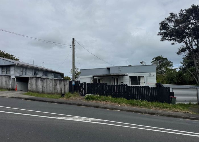  at 36 Glendale Road, Glen Eden, Auckland