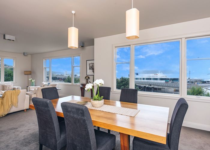  at 11 Stowe Hill, Thorndon, Wellington