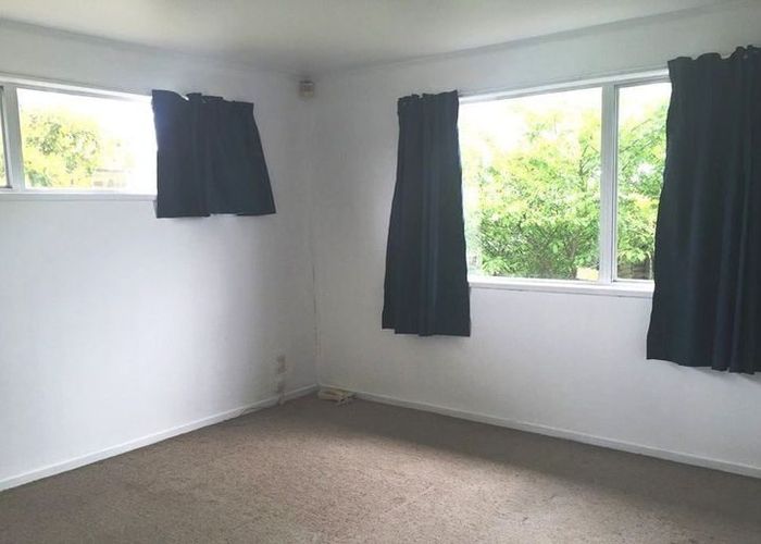  at 402 Roscommon Road, Clendon Park, Manukau City, Auckland