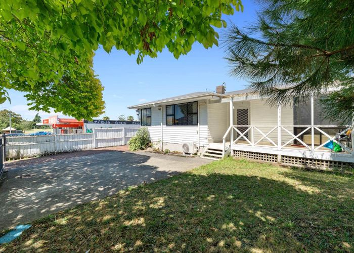  at 12 Ussher Place, Pakuranga, Manukau City, Auckland