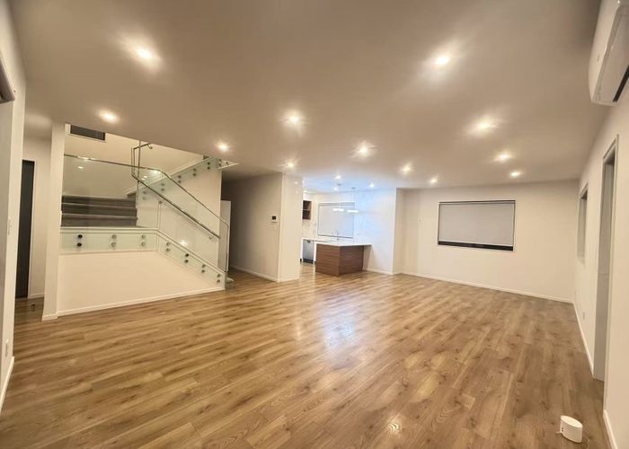  at 142A Luckens Road, West Harbour, Waitakere City, Auckland