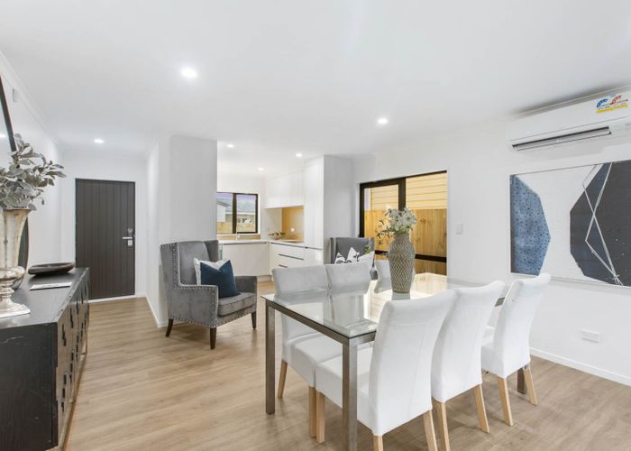  at 52D Orams Road, Hillpark, Auckland