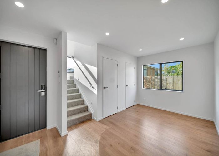 at 723D Massey Road, Mangere, Manukau City, Auckland