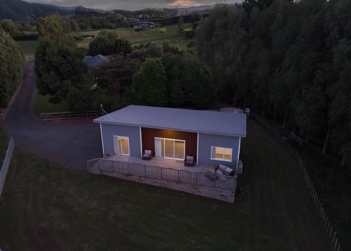  at 35 Oram Drive, Turitea, Palmerston North, Manawatu / Whanganui