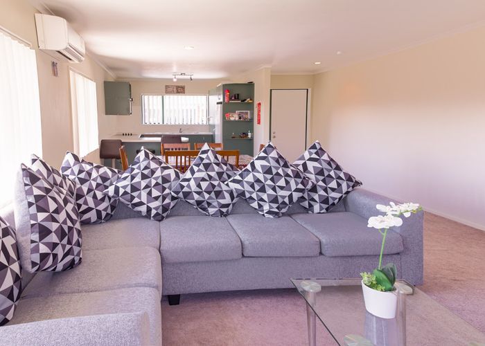  at 53 Castlefinn Drive, Weymouth, Auckland