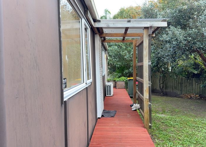  at 1/57 View Road, Henderson, Waitakere City, Auckland