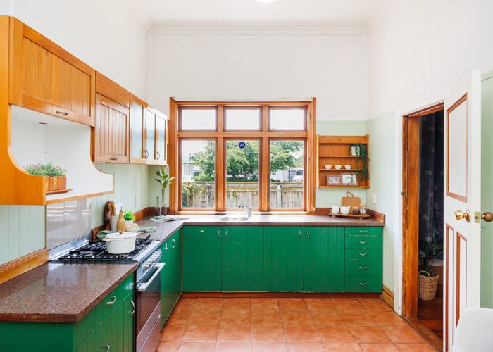  at 110 Featherston Street, Takaro, Palmerston North, Manawatu / Whanganui