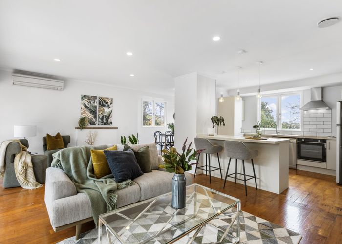  at 19 Park Road, Glenfield, Auckland