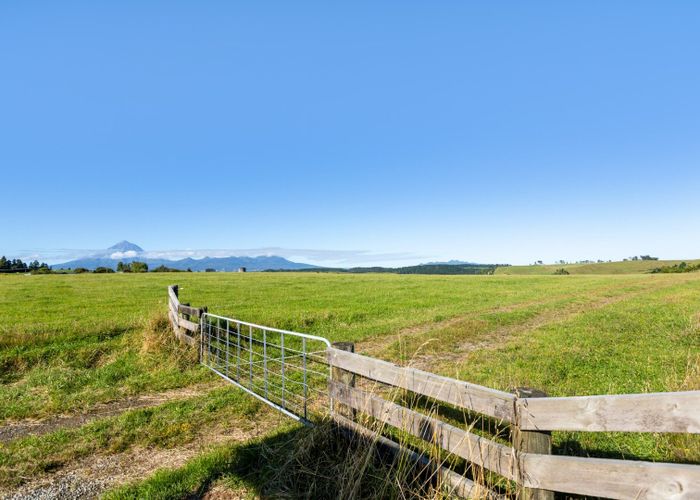  at 860 Egmont Road, Hillsborough, New Plymouth, Taranaki