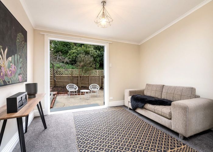  at 6 Jones Street, Dunedin Central, Dunedin