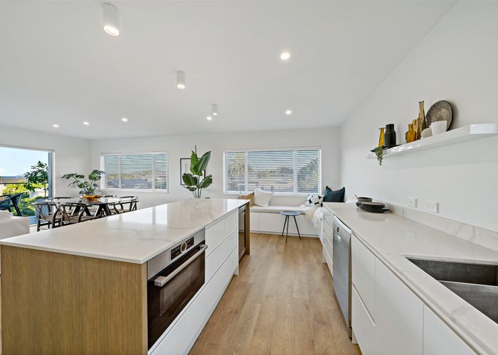  at 2/5 Brown Street, Hauraki, Auckland