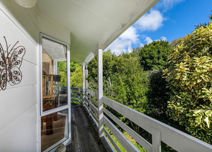  at 2/13 Geoffrey Road, Torbay, Auckland