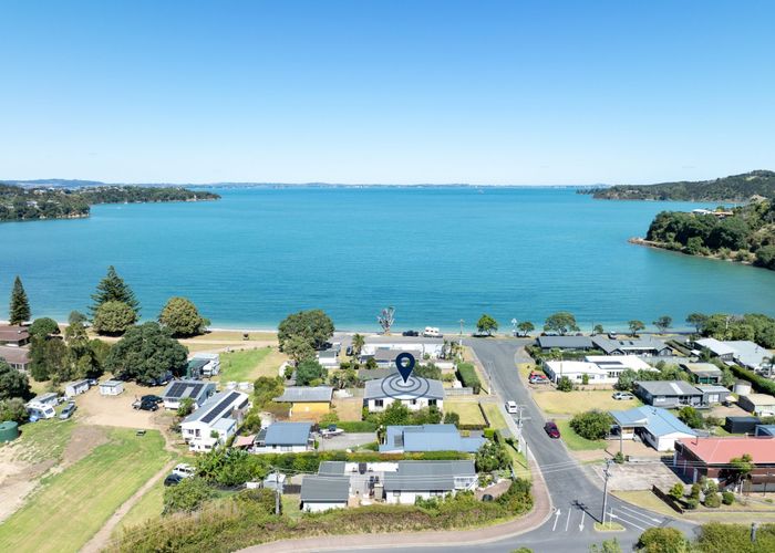  at 5 Blake Street, Surfdale, Waiheke Island