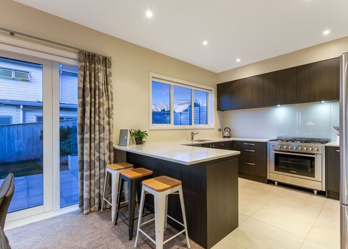  at 135 Endeavour Drive, Whitby, Porirua, Wellington