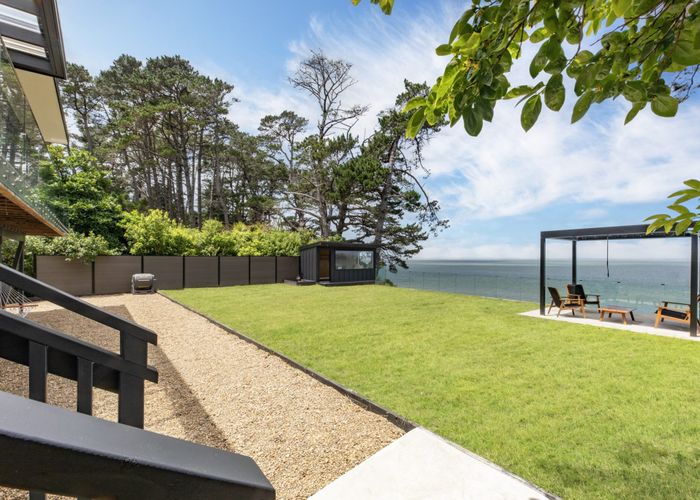  at 225B Victory Road, Laingholm, Auckland