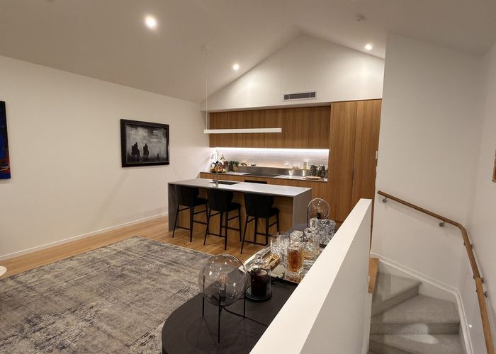  at 2/4 Madeira Lane, Grafton, Auckland City, Auckland