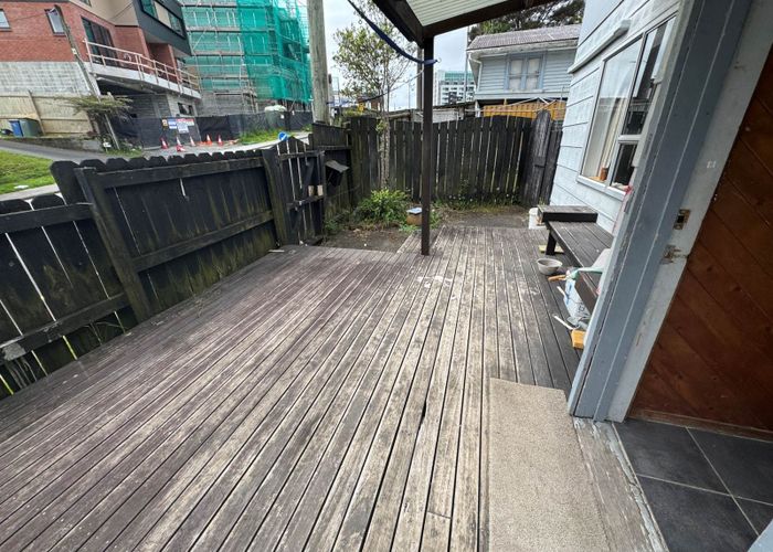  at 36 Glendale Road, Glen Eden, Waitakere City, Auckland