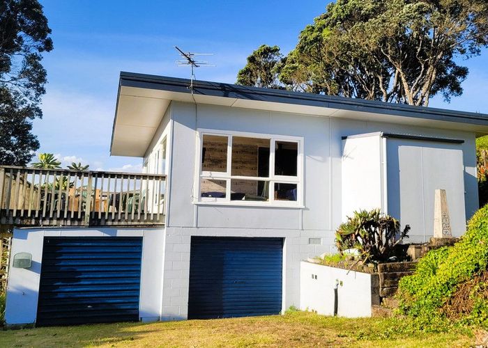  at 12 Takarei Terrace, Mokau, New Plymouth, Taranaki