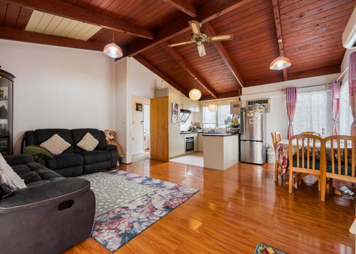  at 1/255 Swanson Road, Henderson, Waitakere City, Auckland