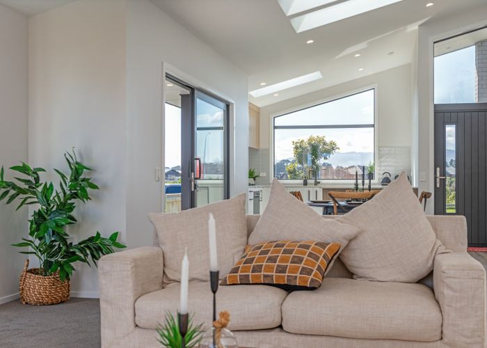  at 11 Pokerekere Crescent, Kelvin Grove, Palmerston North, Manawatu / Whanganui