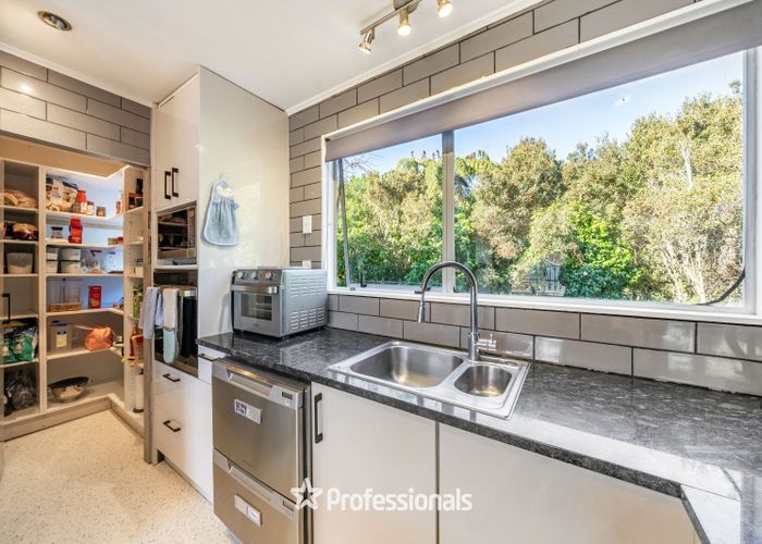  at 54 Lord Street, Stokes Valley, Lower Hutt, Wellington