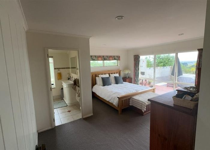  at 512 REDOUBT RD, Flat Bush, Auckland