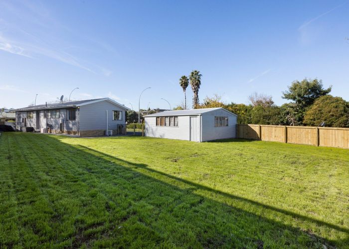  at 205 Newcastle Road, Grandview Heights, Hamilton