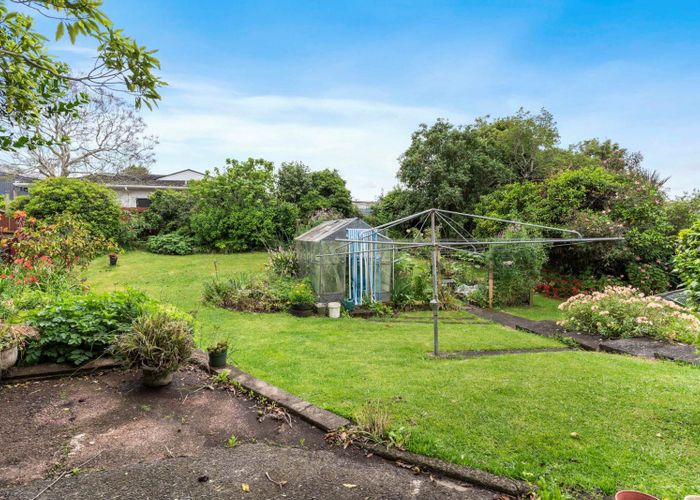  at 19 Tawa Crescent, Manurewa, Manukau City, Auckland