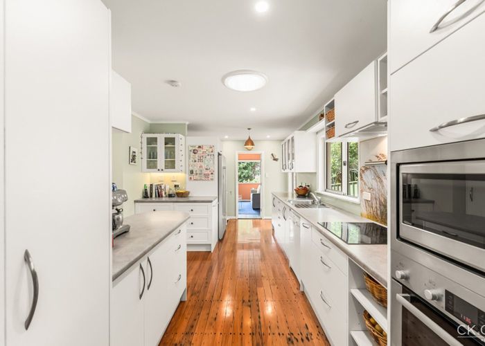  at 121 Park Road, Belmont, Lower Hutt, Wellington