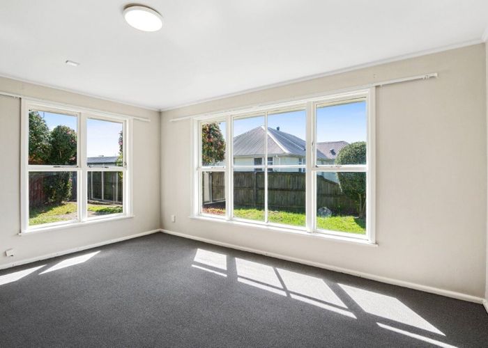  at 21 Lambeth Crescent, Northcote, Christchurch City, Canterbury