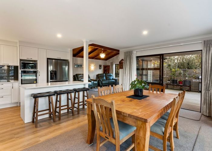 at 40 Kauri Road, Stanmore Bay, Rodney, Auckland