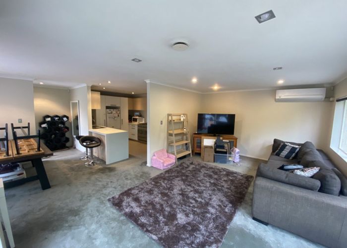  at 5 Chloe Place, Massey, Waitakere City, Auckland