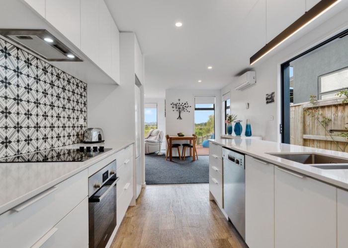  at 25 Foley Grove, Pyes Pa, Tauranga