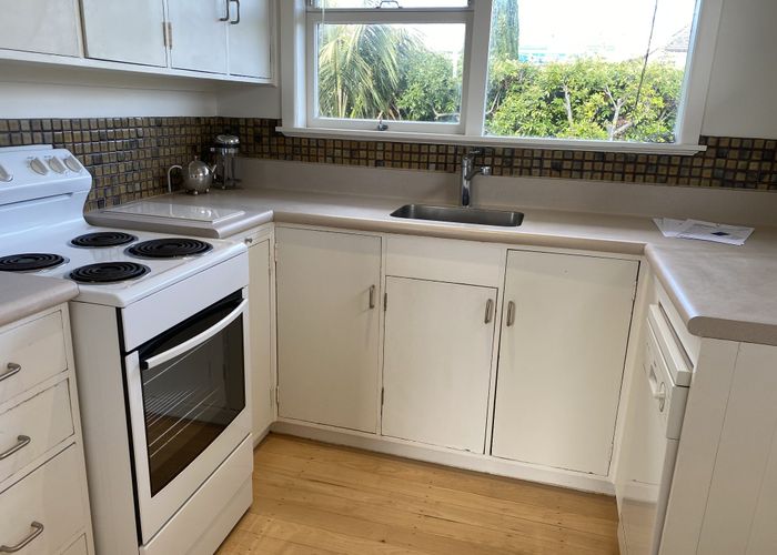  at 3/20 Saltburn Road, Milford, North Shore City, Auckland