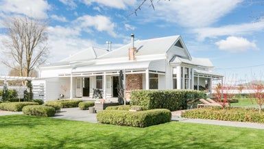  at 100A Longlands Road West, Longlands, Hastings