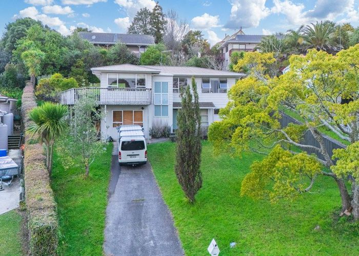  at 19 Squirrel Lane, Browns Bay, North Shore City, Auckland