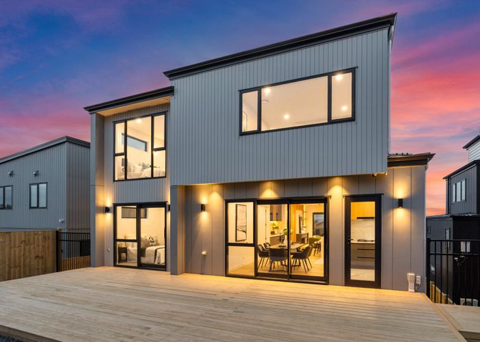  at 8 Mill Hill Close, Flat Bush, Manukau City, Auckland