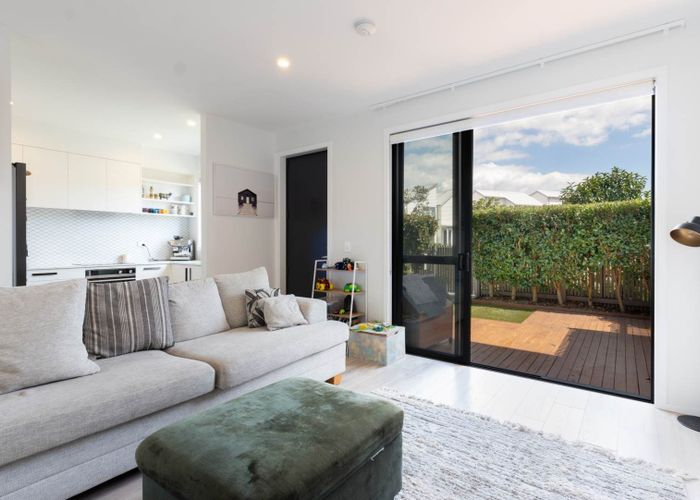  at 4 Tute Lane, Glen Innes, Auckland City, Auckland