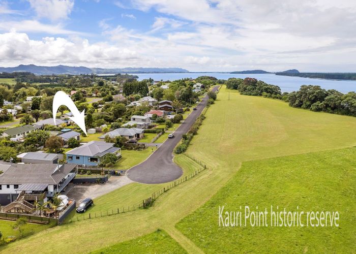  at 5 Esplanade Road, Tahawai, Katikati