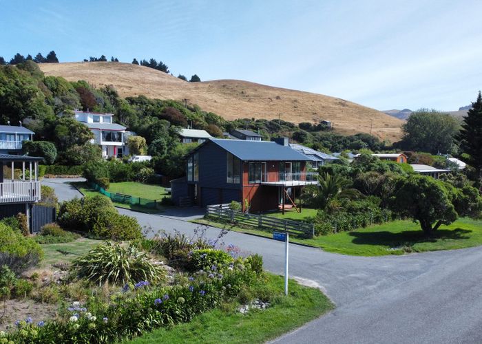  at 2 Buxton Place, Gore Bay