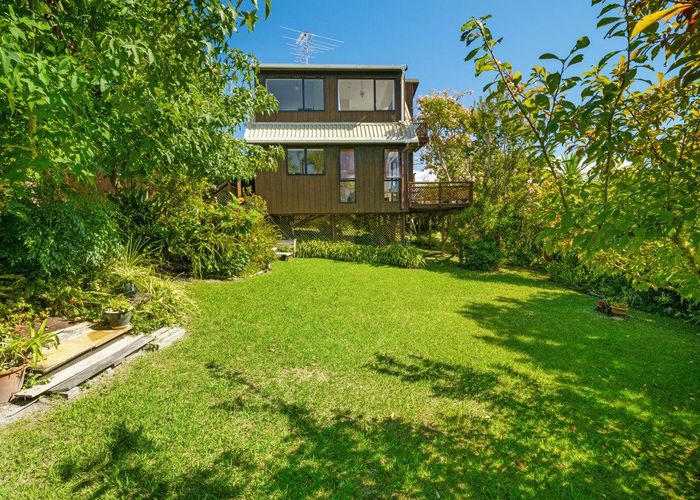  at 2/31 Okura River Road, Ōkura, Auckland