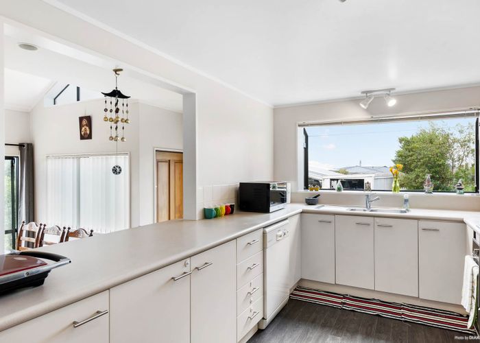  at 2/78A Woodglen Road, Glen Eden, Auckland