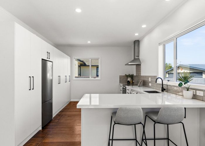  at 44 Douglas Mclean Avenue, Marewa, Napier