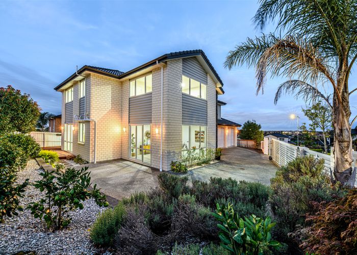  at 6 Syrah Crescent, Ranui, Auckland