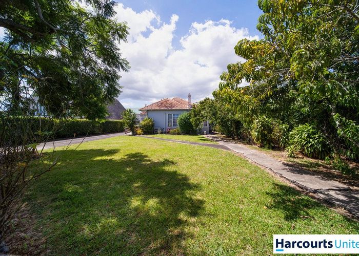 at 35 Kolmar Road, Papatoetoe, Auckland