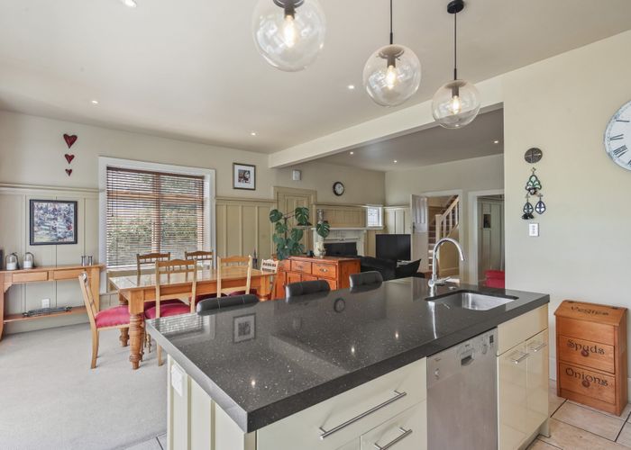  at 35 Aylmer Street, Somerfield, Christchurch