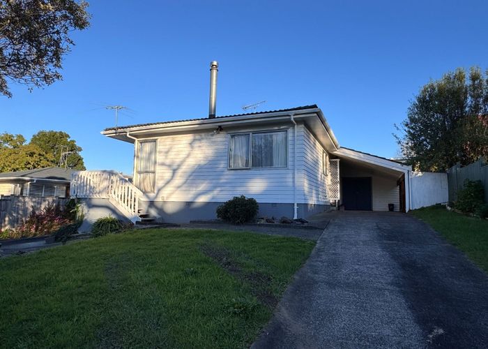  at 6 Yarra Place, Botany Downs, Manukau City, Auckland